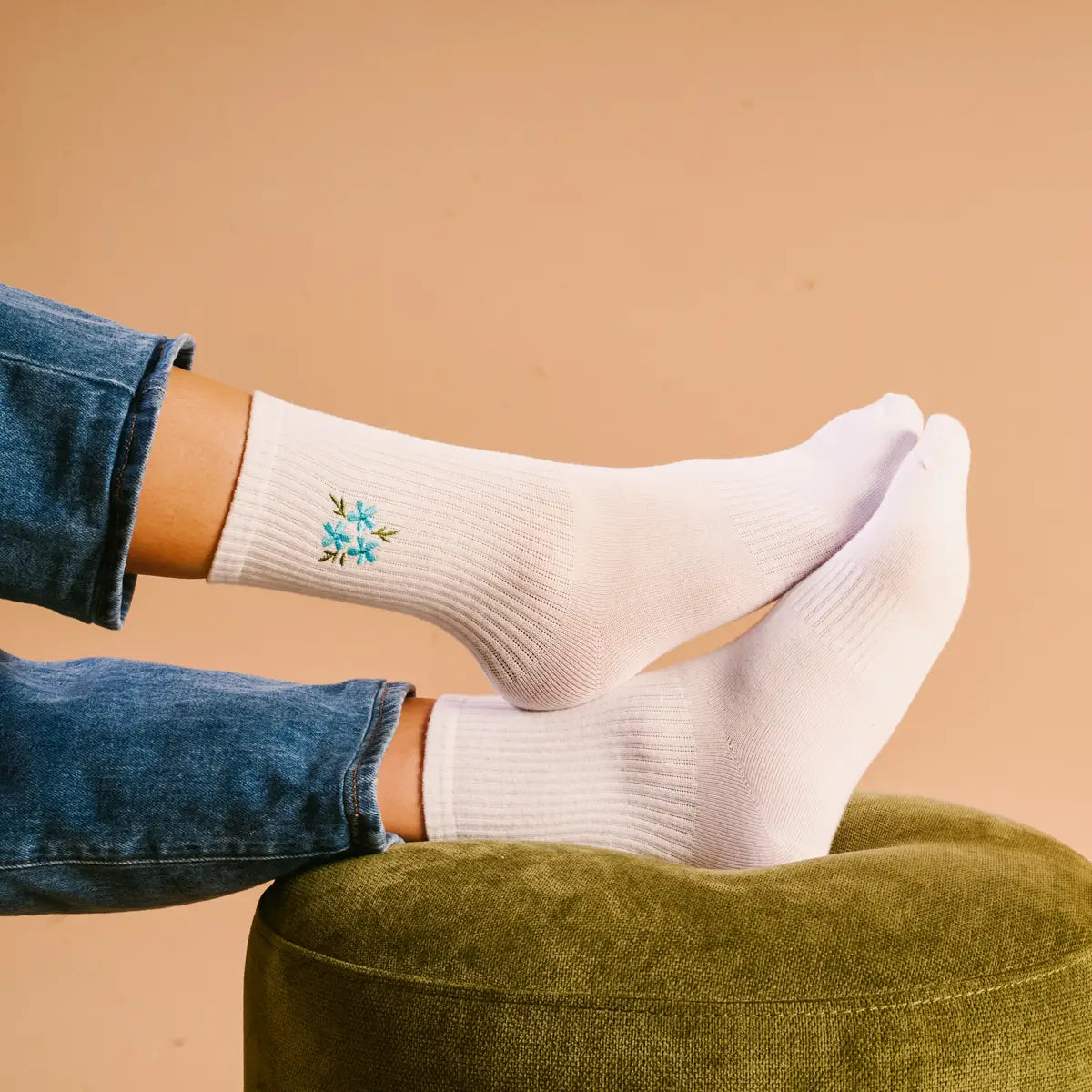 Embroidered Crew Socks–Floral Blue - Curator and Co. 