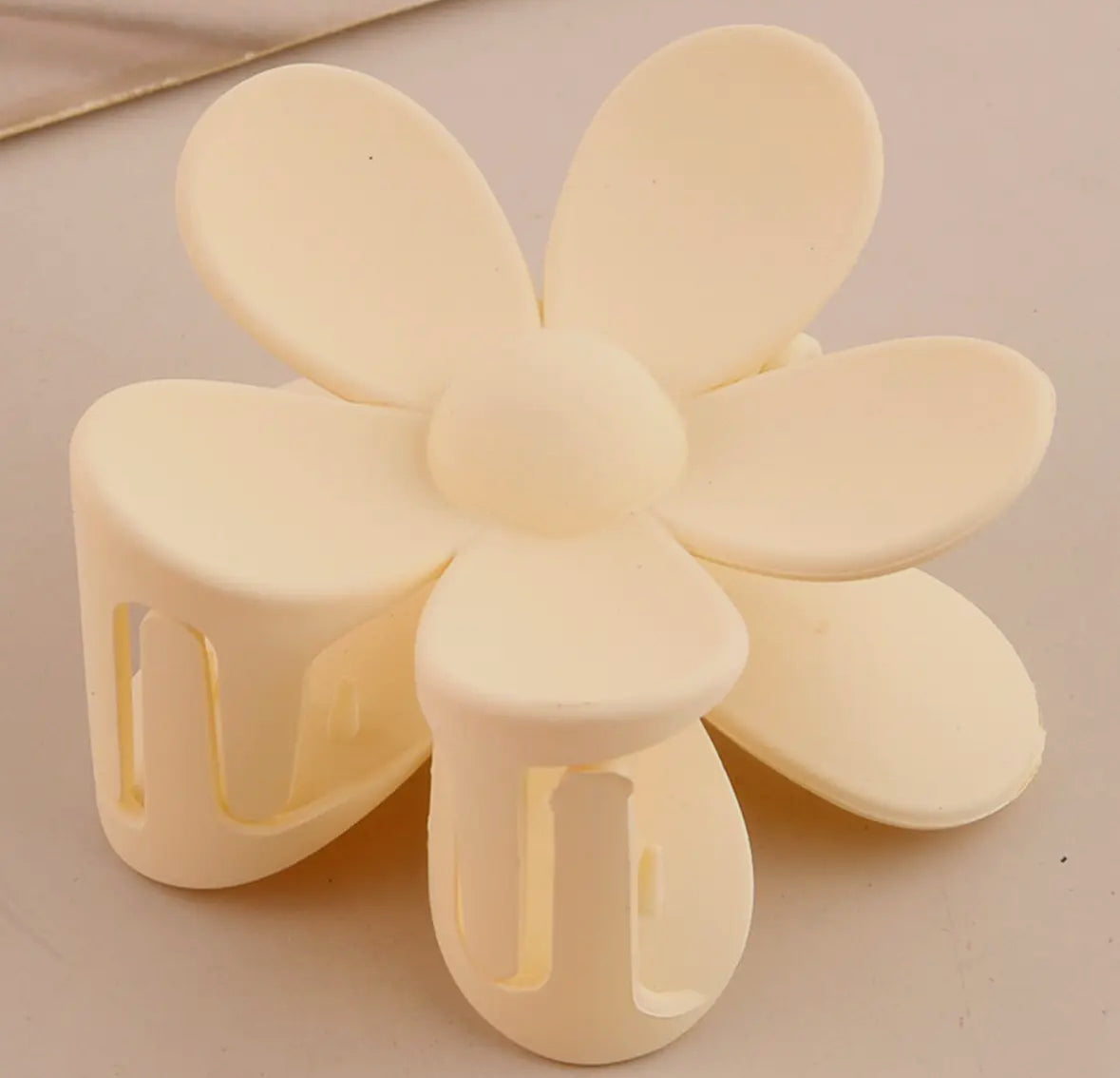 Daisy Hair Claw - Curator and Co. 
